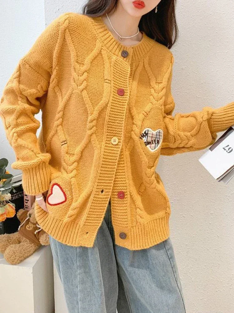 

Love Embroidery Sweet Cardigan Sweaters Women Lazy Wind Korean Knitted Coat Fall Vintage Female Long Sleeve Elegant Tops