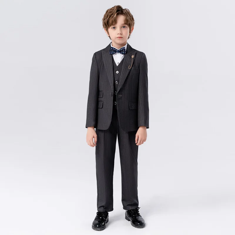 

Children's Formal Striped Suit Set Boys Blazer Vest Pants Bowtie Brooch 5pcs Outfit Kids Wedding Party Host Photography Costume