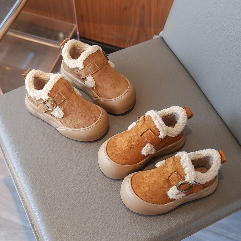 الشتاء الأطفال داخلي أحذية قطنية دافئة 2026 الفتيات سميكة سوليد لينة أفخم أحذية المنزل المشي اليومي أفخم الأحذية
