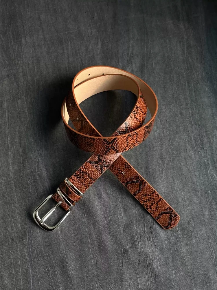 

Ремень с полосками в стиле панк, коричневый, в американском стиле, для мужчин, модный аксессуар для одежды в стиле хип-хоп.