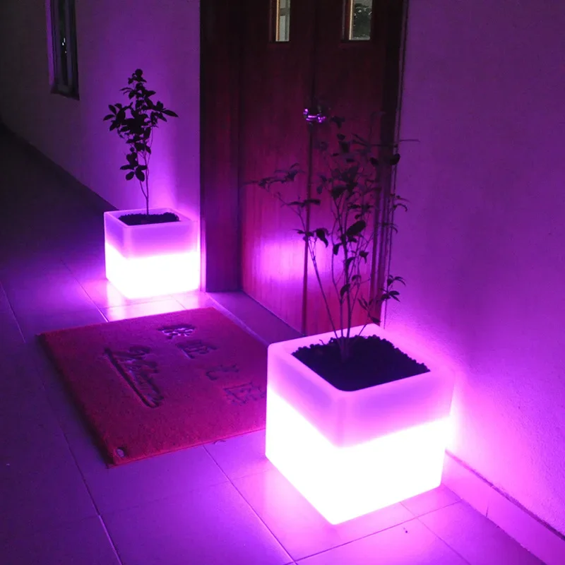 2026 Led Outdoor Waterproof Garden Square Pot Illuminated Led Glow Flower Pot Solar Garden Lights Outdoor Floor Lamp Pot Light