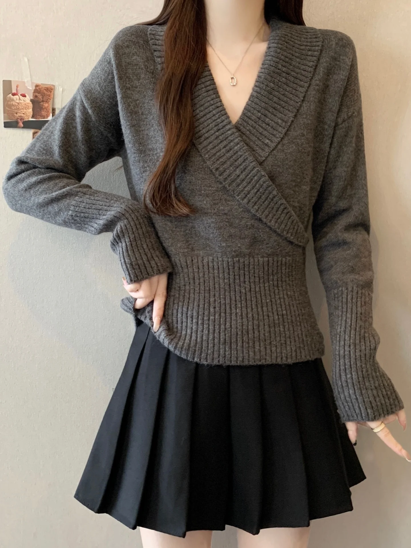 Slim Fit V-Neck Knitted Base Shirt Women's Sweater Short Style Cross Design Spring Autumn plus Size Fashion Comfortable Top