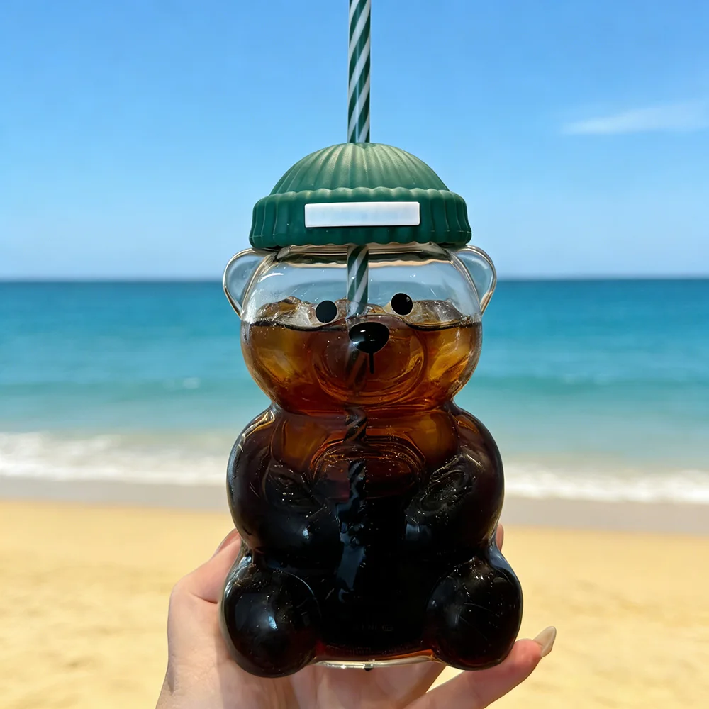 

High-Quality Kawaii Bear Cup with Green Beanie Lid Reusable Straw Cute Collectible For Iced Coffee Cold Drink cup