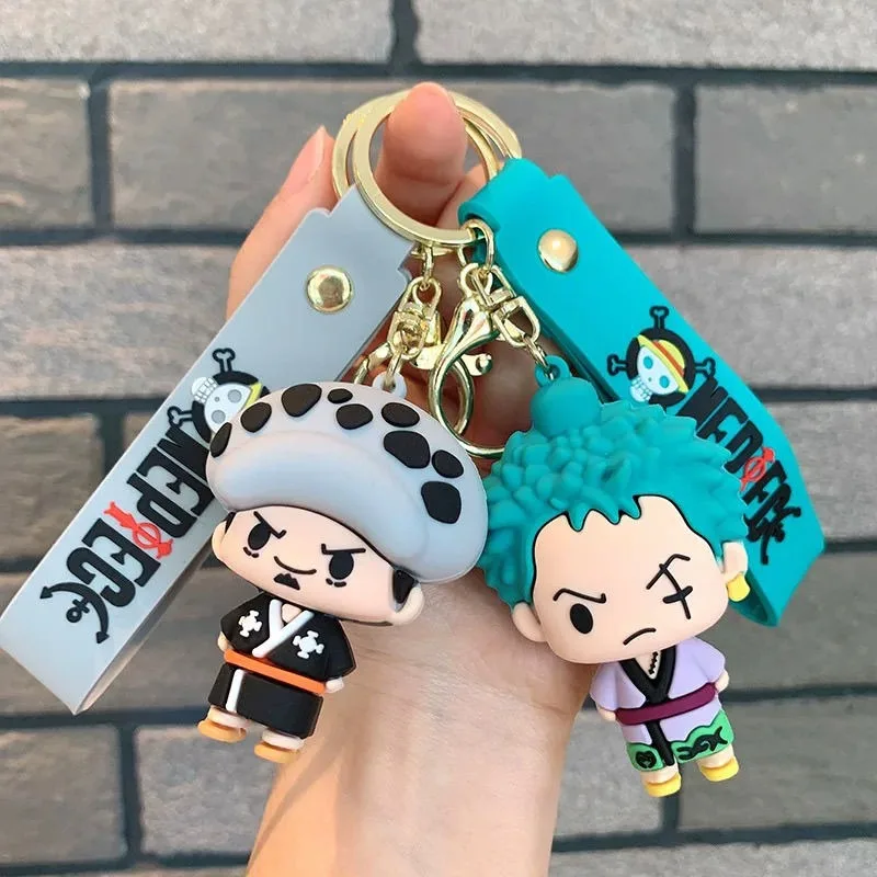 ワンピースゾロルフィキーホルダー Q 版男性と女性のカップルスクールバッグ漫画アニメかわいいペンダント車のキーホルダーチャームギフト