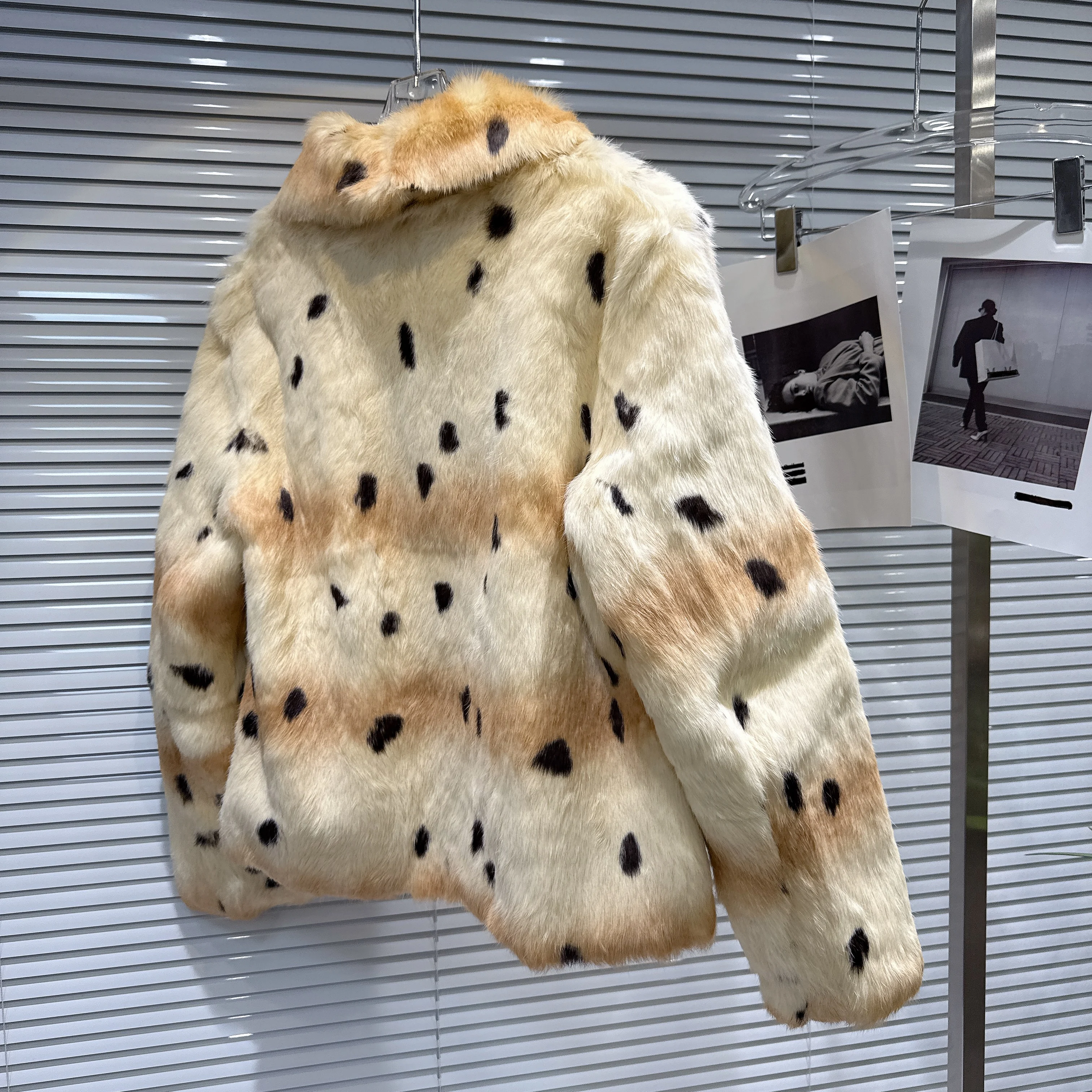 韓国風エレガント社交界ターンダウンカラーカジュアルルーズフェイクラビットファーコート女性用冬厚手プラッシュ暖かいショートジャケット