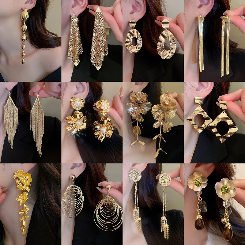 Silberne Nadelblumen-Ohrringe mit Metallquasten, Europäisch-Amerikanischer Übertriebener Luxus, Kreative Nischen-Geschenke, Neue Accessoires für Damen