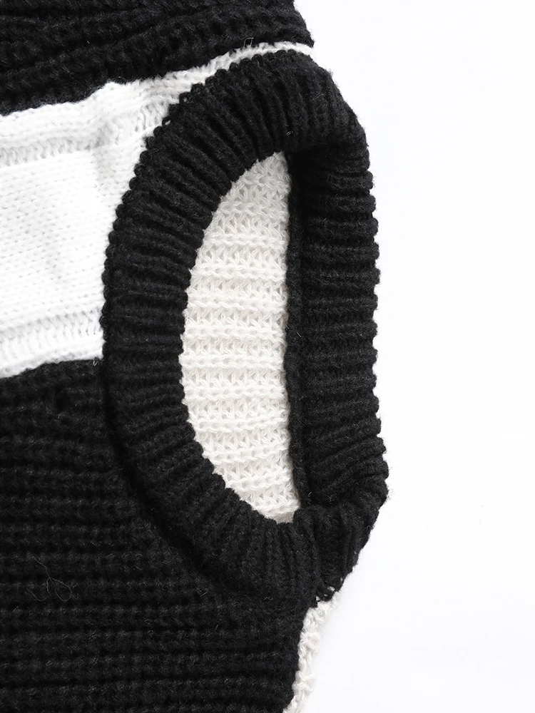 [EAM] Black Denim Color-block Big Size Knitting Sweatshirt New Round Neck Long Sleeve Women Fashion Spring Autumn 2026 CPG6698