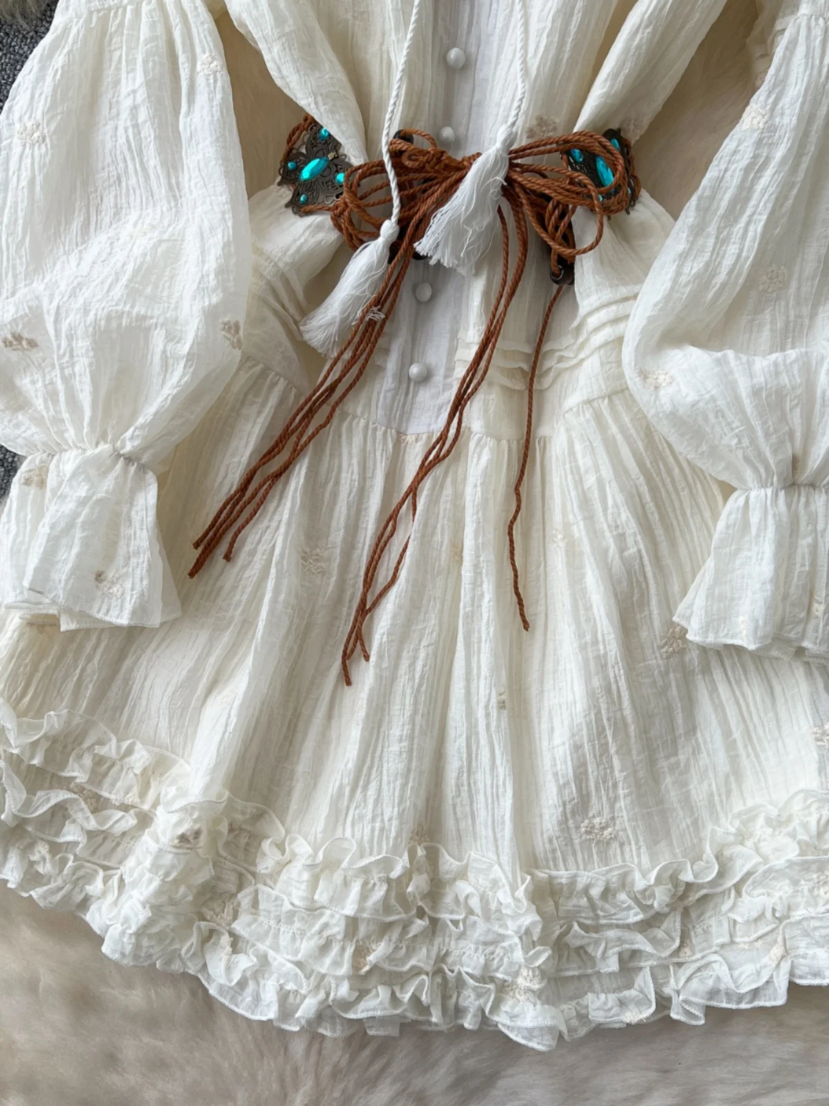 Vaion Sle Femme Dr 2025 Printemps Ceinture Taille Bouton unique Lanterne Sve Ourlet en dentelle Fée Or Jupe Version coréenne...