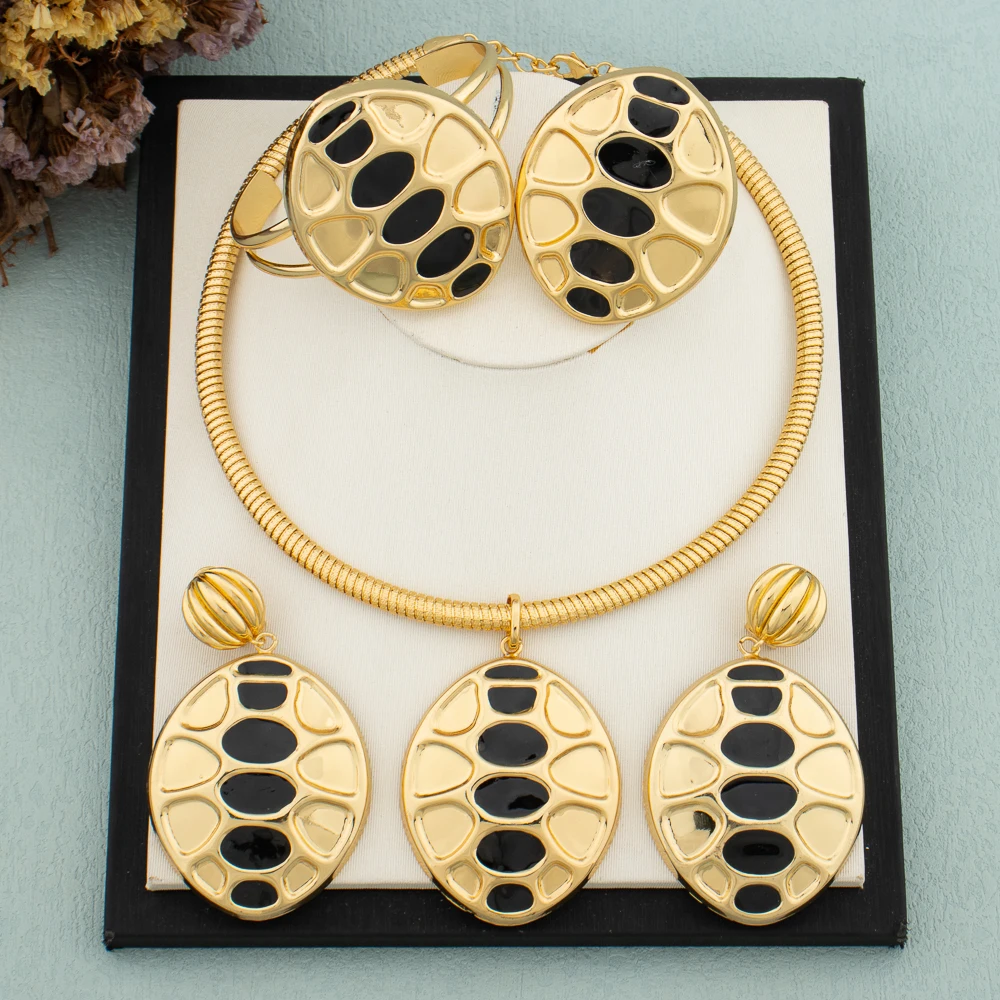 

Dubai African Hoop Earrings Pendant Design for Women Gold and Black Color Necklace Bangle Ring Jewelry Set Arab Christmas Gift