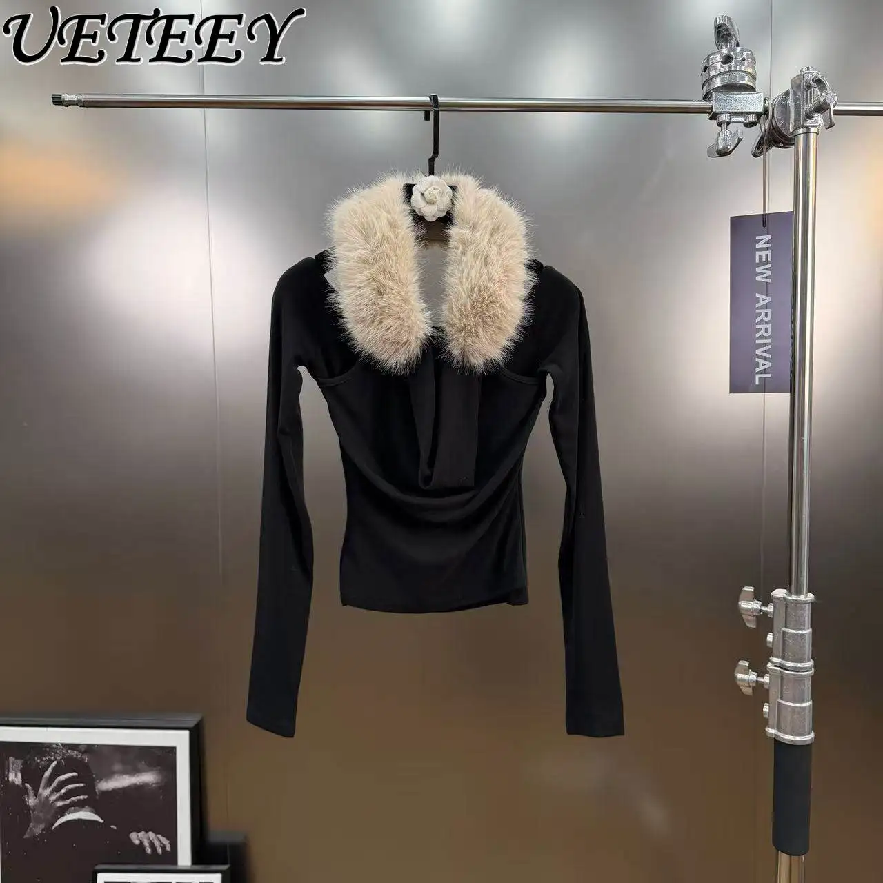

Осень-зима Новая футболка с меховым воротником и длинным рукавом Черная модная универсальная верхняя рубашка Slim Fit Hot Girl Pure Desire Style Base Shirt