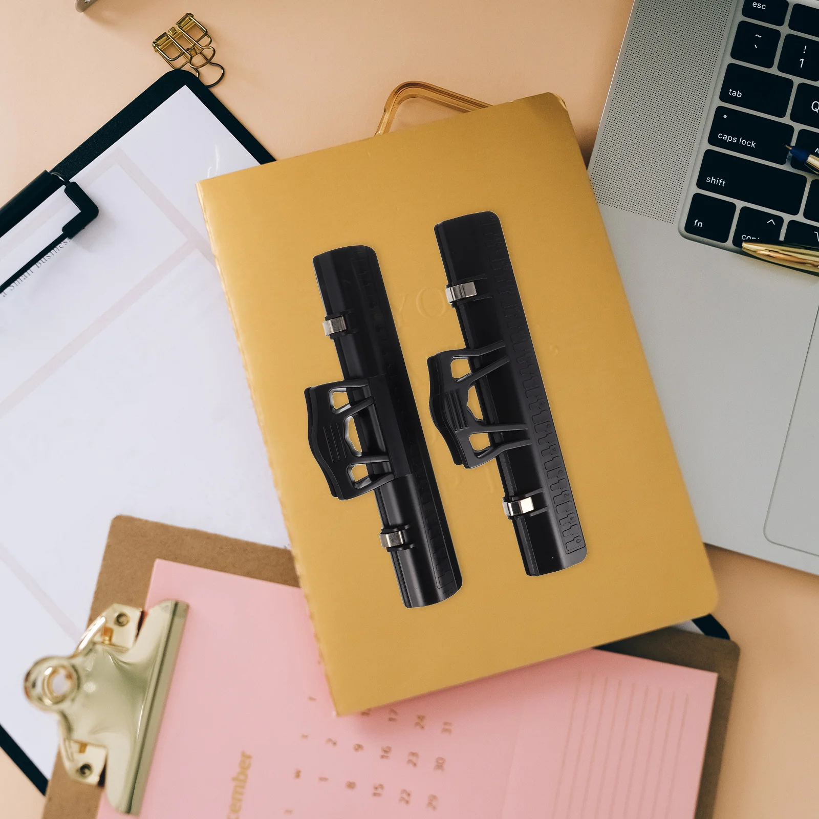 2Pcs Piano Music Sheet Clips Thickened Large Plastic Creative Page Holder Music Book Binder Notes Clip Note Clip