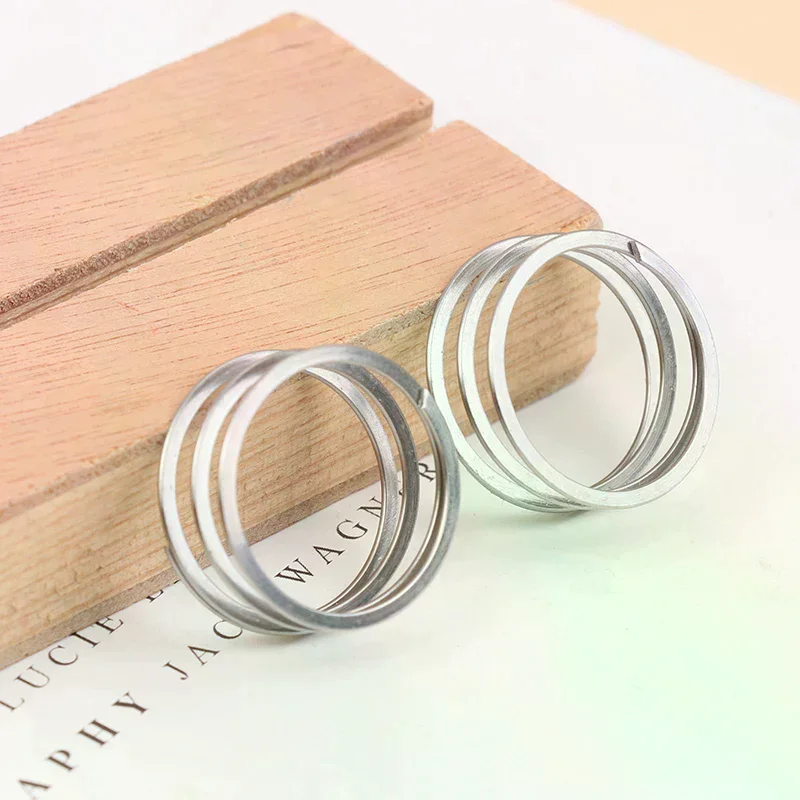 1 Para Sprężyn do Piasty Zatrzaskowej GOLDIX M370 240 180 do Rowerów Górskich i Szosowych, Sprężyna Płaska Stalowa do Piasty Zatrzaskowej Swiss