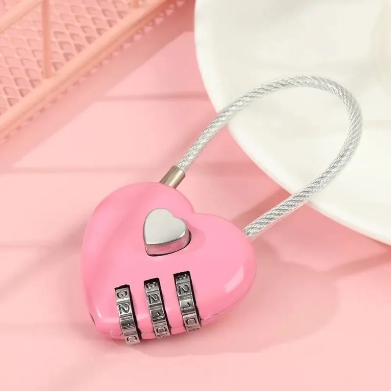 Compact Heart-Shaped Metal Padlock - Digit Combination, No Assembly Required, Battery-Free - Ideal for Suitcases