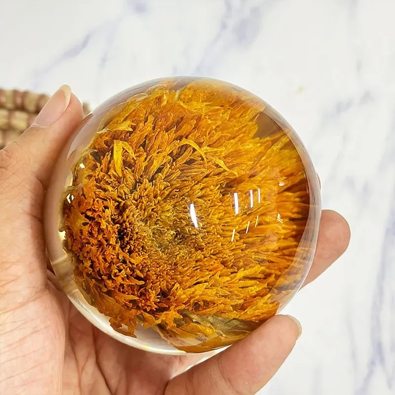 

1pcs Resin Sunflowerss Crystal Wishing Ball Birthday Gift Sunflowerss Art Home Desk Accessory Dream Ball Home Decoration 97