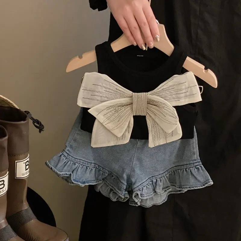 Childrens Vest Summer Two-Piece Set New  Trendy Denim Shorts Stylish 2026 Small and Medium Kids Fashionable Girls Camisole
