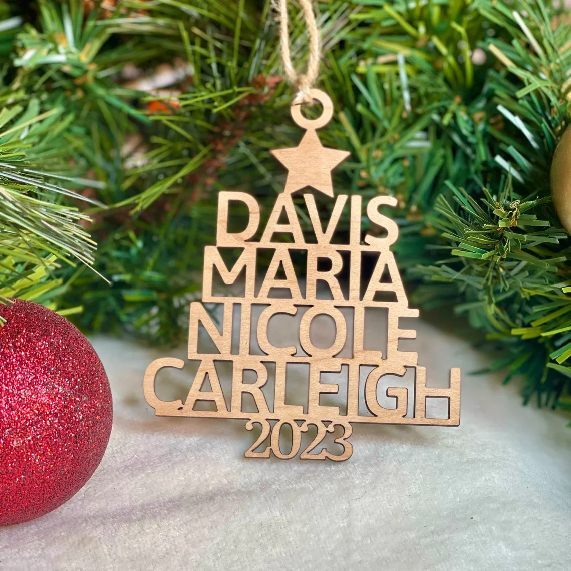 

Family Name Christmas Ornament, Custom Pet Ornament, Personalized Tree Decor, Stocking Stuffer, Family Gift, Christmas tree deco