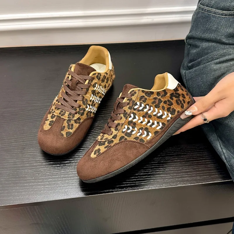 

Повседневные леопардовые кроссовки, осенние новые туфли на мягкой подошве со шнуровкой и круглым носком, нескользящие износостойкие туфли на плоской подошве