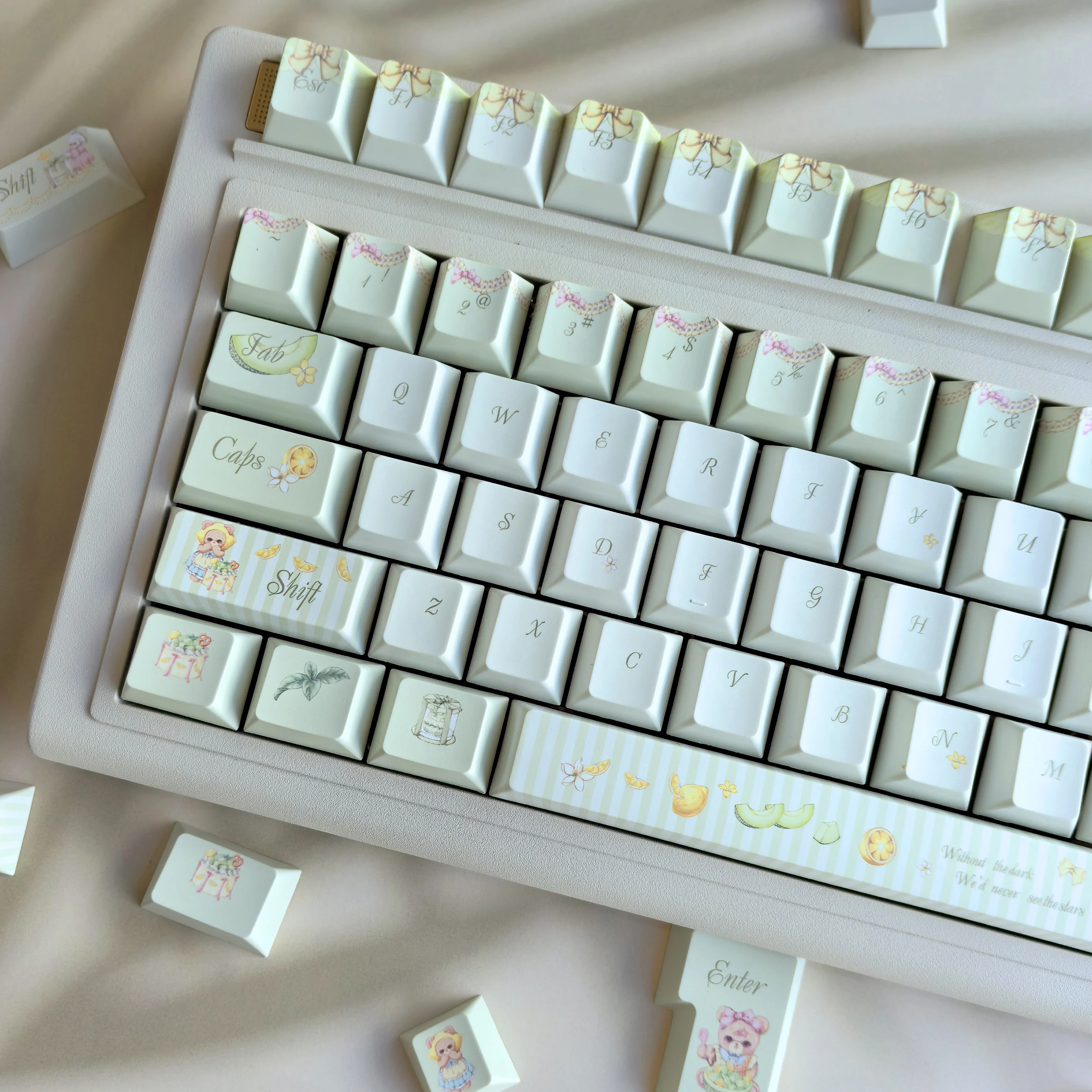 

Колпачок для ключей Honey Lemon Summer Cute Bear Cake Cherry MOA PBT 2,25/2,75U Пробел Алиса ISO/ANSI Макет Светло-зеленый Маленький свежий колпачок для ключей