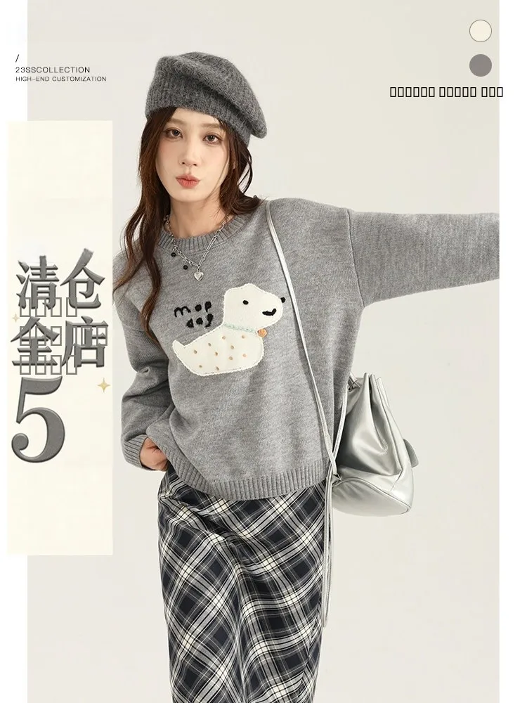 

Серый вязаный свитер с вышивкой в виде собаки, женский, с круглым вырезом, свободного кроя, визуально стройнящий, с длинными рукавами, теплый, зимний, модный, для повседневной носки, флисовый.