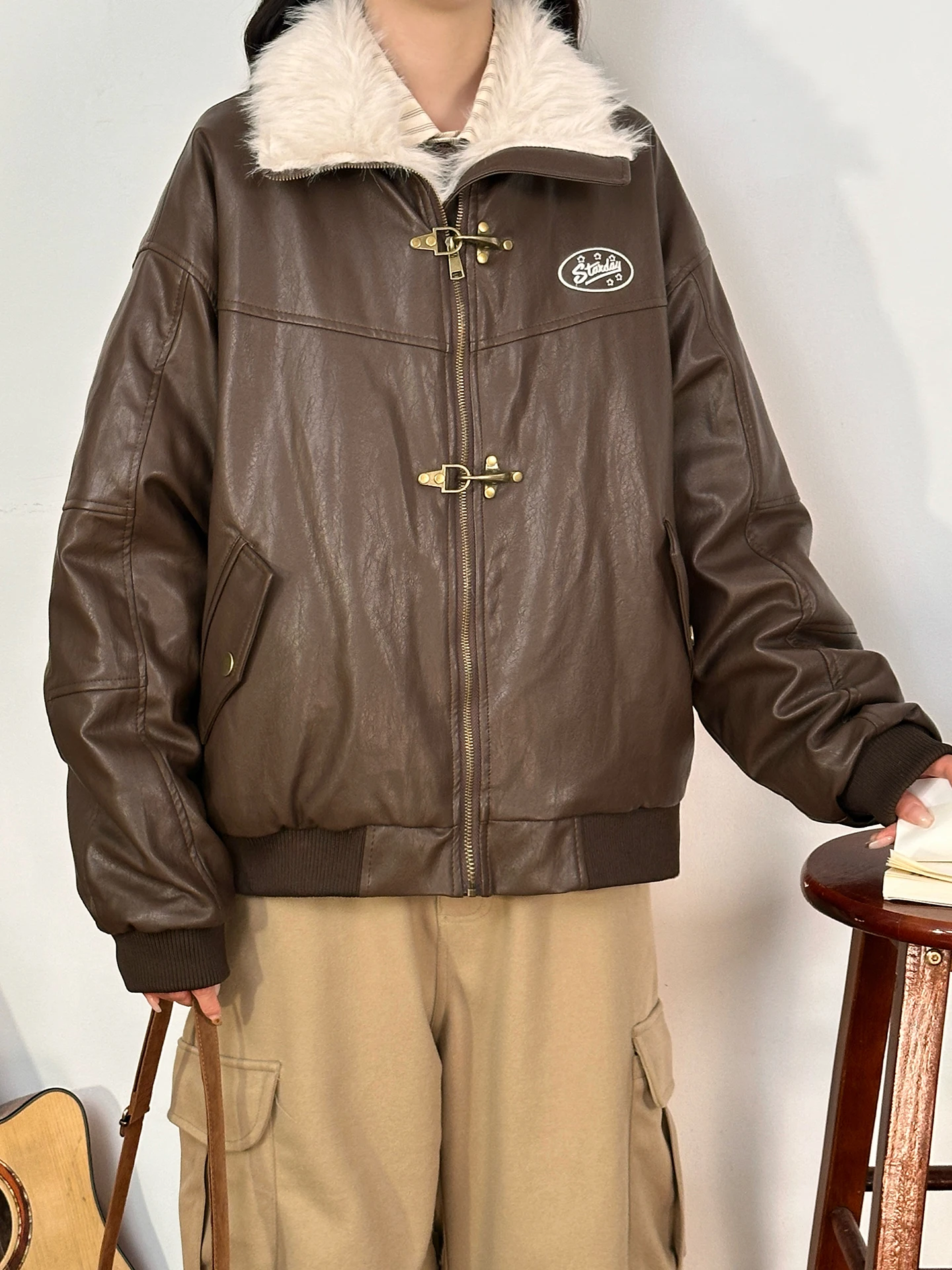 

Original American Retro Thiened Cotton Jaet Women's Winter New Sle Warmth Fur Collar Street Sle Loose Fit Zipper Closure