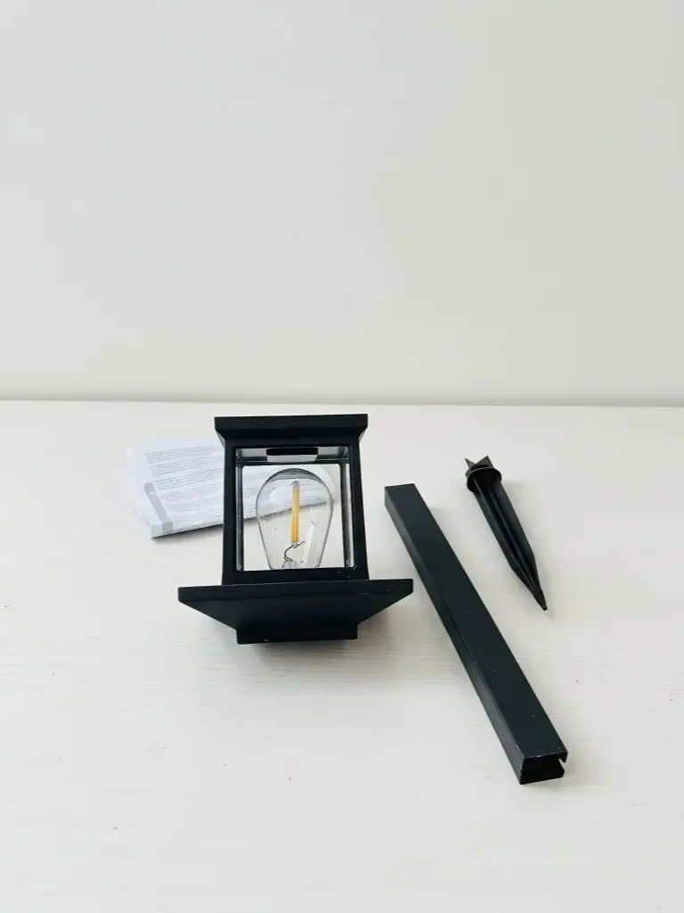 

Ночные украшения вашего сада. Водонепроницаемые солнечные фонари создают волшебную атмосферу. Без проводов, без купюр за электричество.