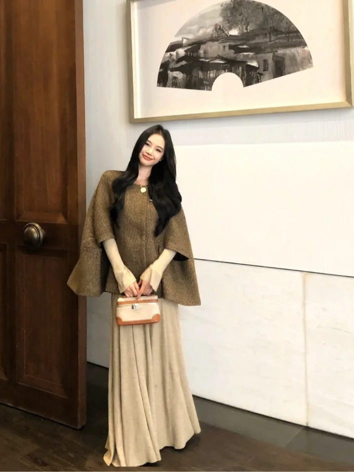 

Korean Sle Loose Slimming Women's Two-Piece Set Ele Dr Early Autumn Faionable High Waist V-Ne irt And Skirt