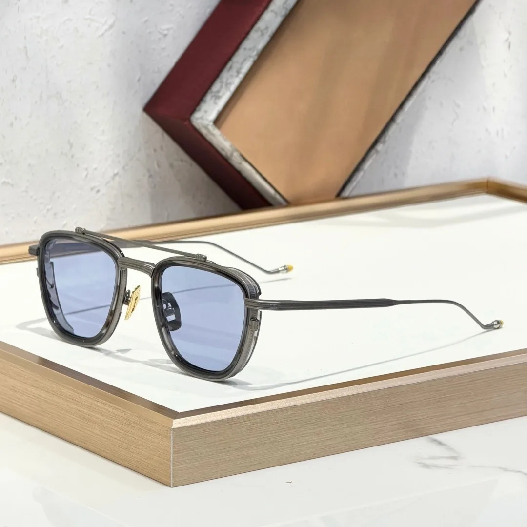 

Солнцезащитные очки 1992 года, маленькие квадратные, с двойной перемычкой, титановая оправа, ручная работа, UV400, винтажные, для мужчин и женщин, с футляром