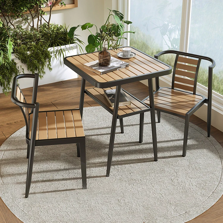 High-End New Style Solid Wood Dining Room Furniture Outdoor Garden Rattan Chair And Table Set