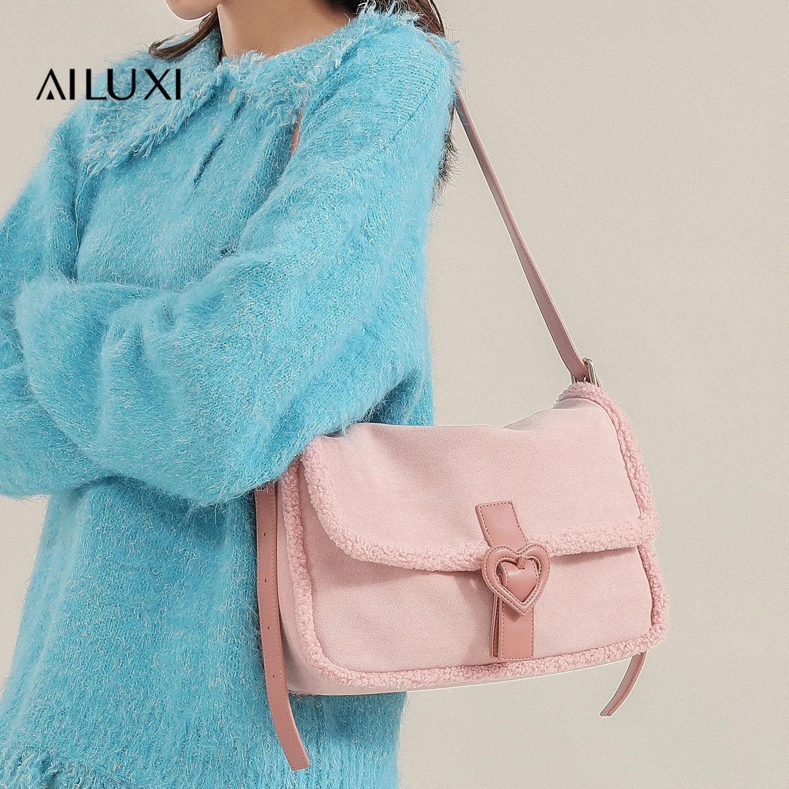 

AILUXI Tote Bag Women Pink Plush Large Capacity Commuter Single Shoulder Handheld Crossbody Plush Bag Valentine Ramadan Gift