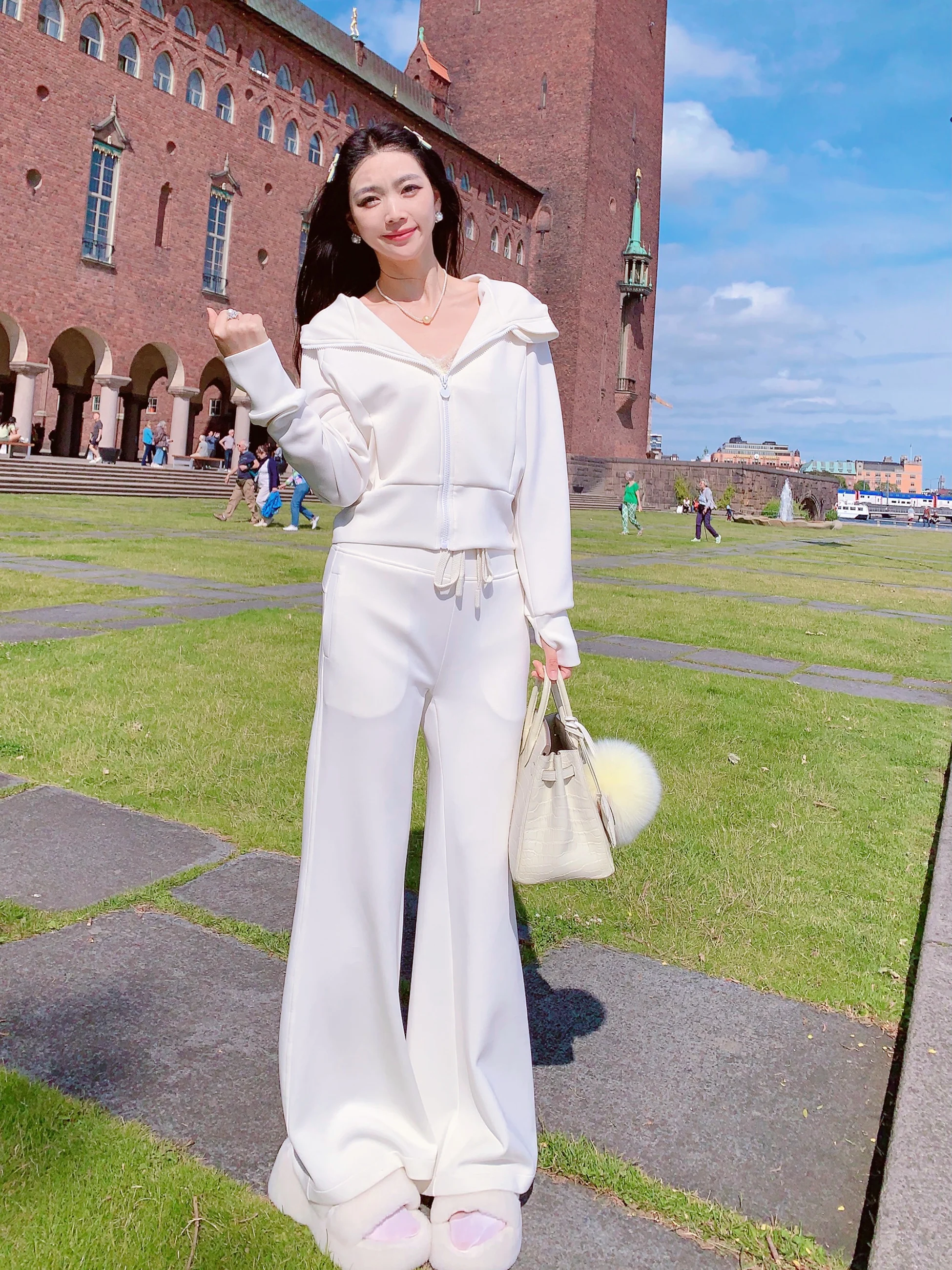 

Комплект MissLuxury: модный спортивный повседневный костюм-тройка для женщин, из полиэстера, с капюшоном на молнии, для ранней осени