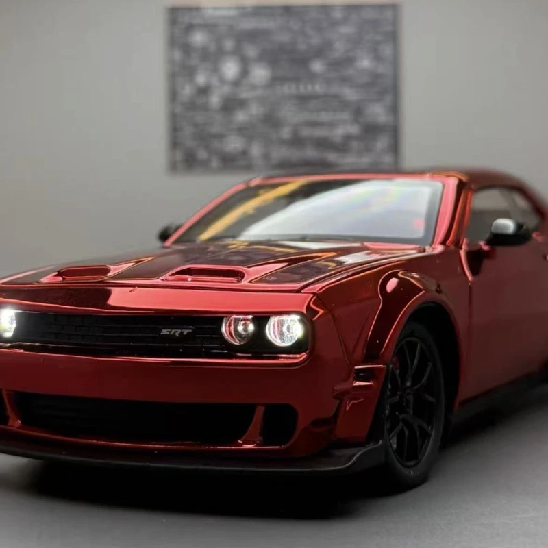 1:24 Challenger SRT Hellcat Sportwagen Automodell Diecast Metalllegierung Modellauto Sound Light Pull Back Collection Kinderspielzeug Geschenke