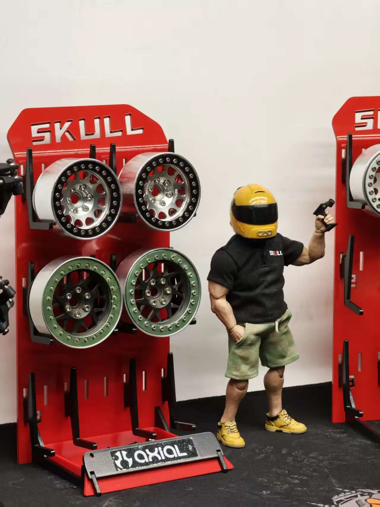 

【SKULL】1/10 & 1/8 Scale Climbing Vehicles Accessories, 1.9&2.2 Wheel Hubs & Axle Display Stand for VP RC4WD TRX4, Axial SCX10