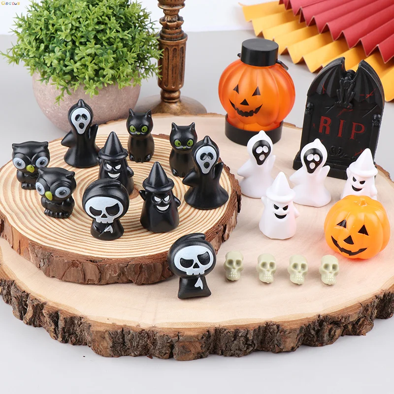 1Set 1:12 Dollhouse Miniature Halloween Ornaments Ghost Tombstone Pumpkin Owl Model Micro Landscape Accessories