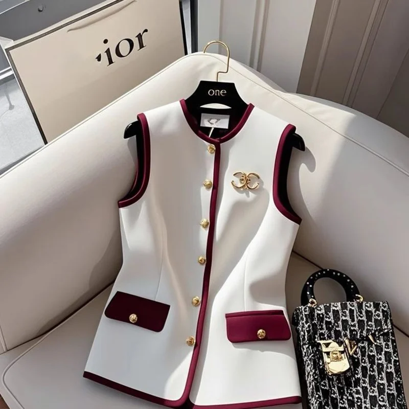 2025 Spring New Temperament Buttons Patchwork O-neck Sleeveless Tank Top Coat Women Clothing Fashionable Patchwork Letter Tops