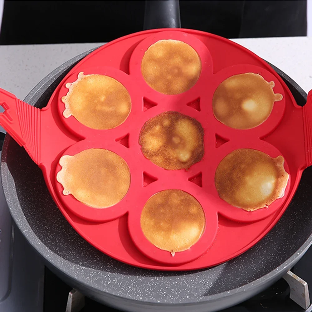 

Silicone Pancake Maker Multiple Shapes 7 Holes Nonstick Baking Mold Ring Fried Egg Molds for Family Cooking Kitchenware Gadgets