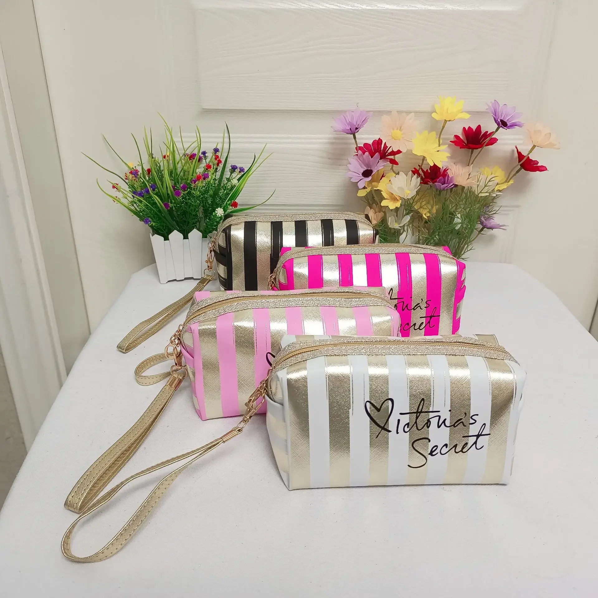 

Portable Stripe Makeup Bag Small High Beauty Handheld Bag Mini Portable Cosmetic Storage Waterproof Women's Bag