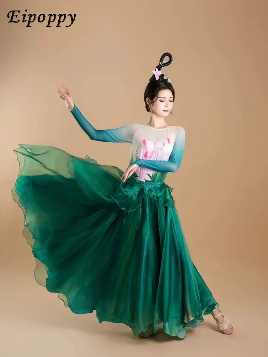 Classical dance performance costume, big skirt, lotus dance performance costume