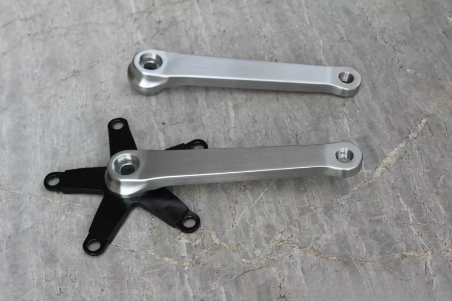 Manivelas de titânio em haste sólida