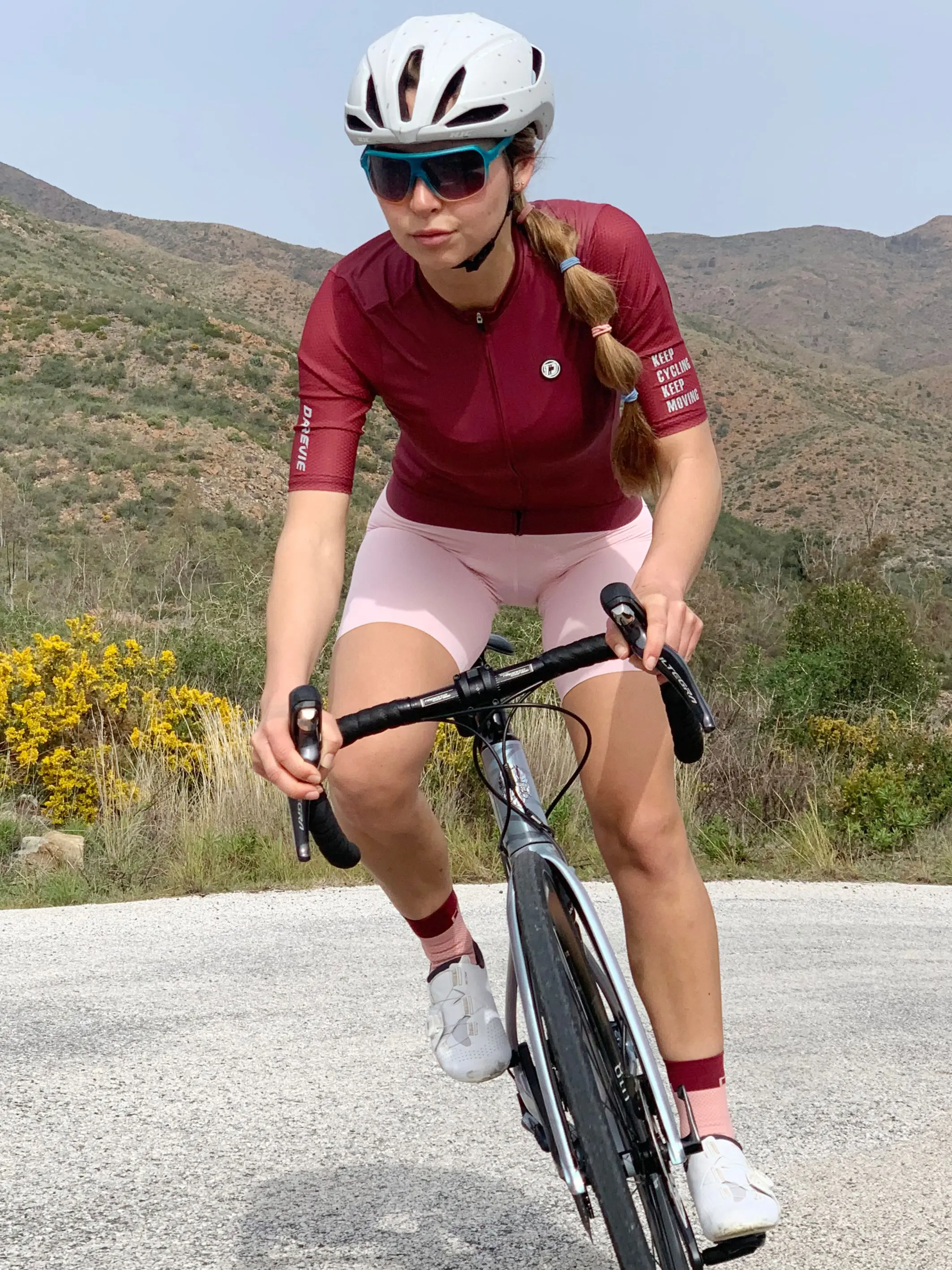 AliExpress DAREVIE Cycling Jersey SPF 50 Anti-UV Training Level Slim Fit Small Size Men Women Man Cycling Maillot Bike Jersey Cycling Shirt