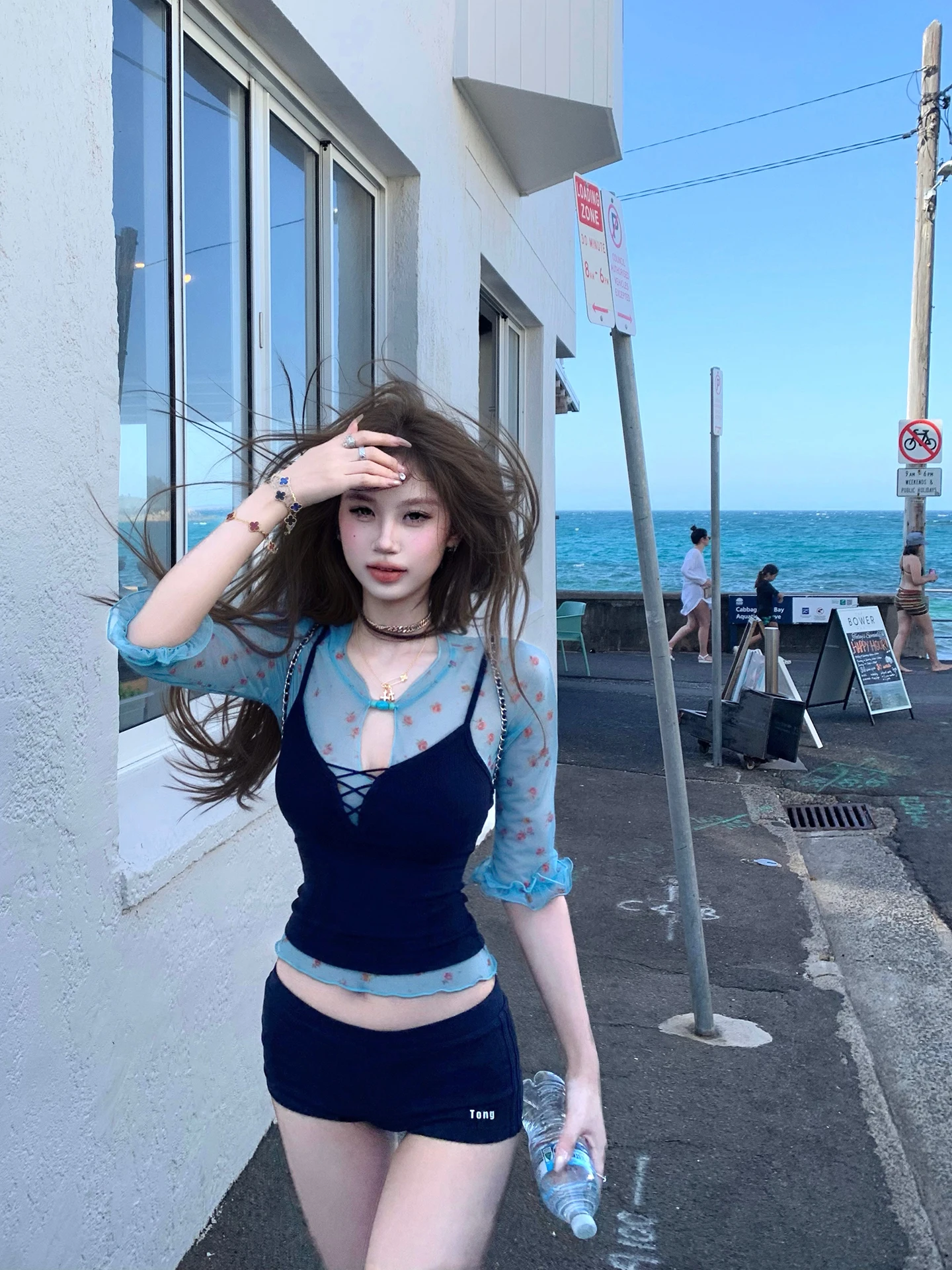 

Tongiiuu Sweet Flower Short Sleeve T-Shirt Women's Slim Fit Mesh Top And Vest Set Summer Fashion Casual Wear Two-Piece Suit