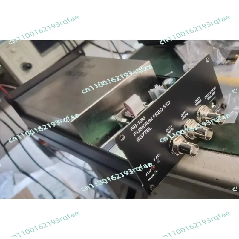 

RB-10M 10MHz Rubidium Frequency Standard High Precision Atomic Clock 24V Power Supply 3-Channel Sine Wave