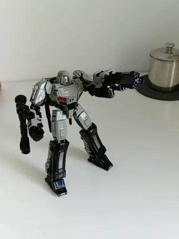 JINKE JK13 Transformation MODELL Deformation One MG Tank Megatank SS114 METAL Megatron Film Actionfigur Robotmodell Leksaker 10 best sales deformera roboten - №6