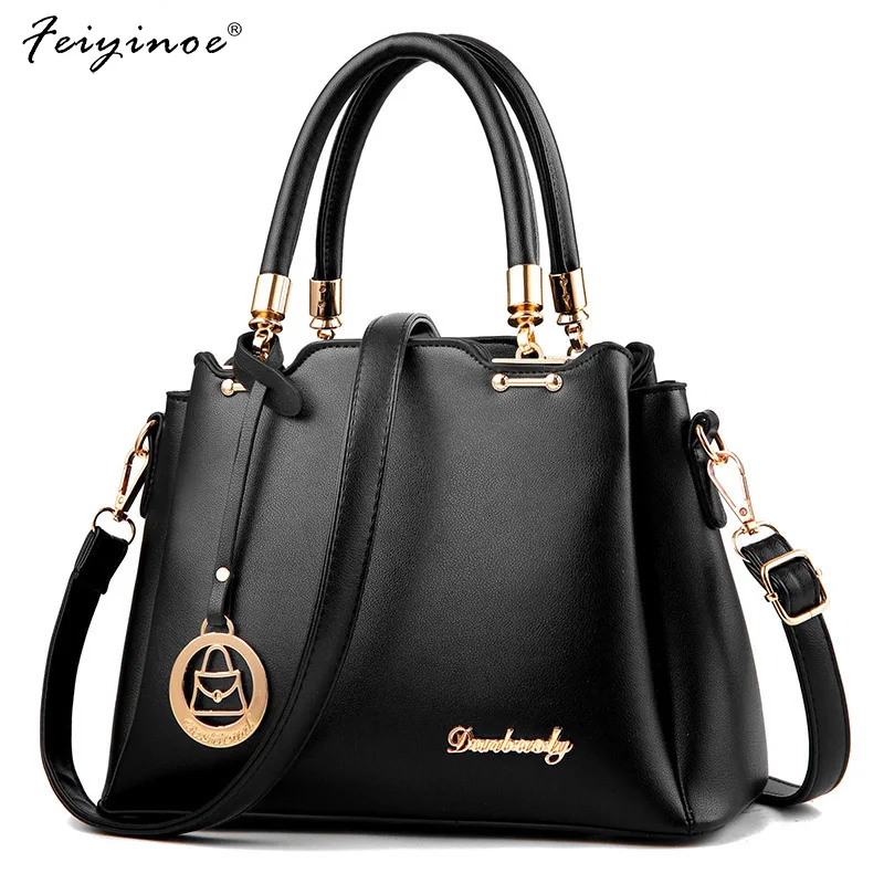 

2024 New Korean Style Fashionable Large Capacity Women's Bag European and American Simple Bucket Bag Shoulder Handbag Tassel PU