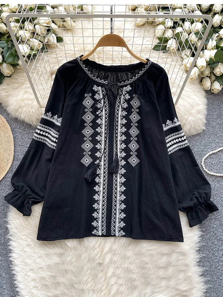 Women\'s Spring Autumn Shirt New Retro Bohemian Embroidered Lace Up Lantern Long Sleeves Blouse Top A161