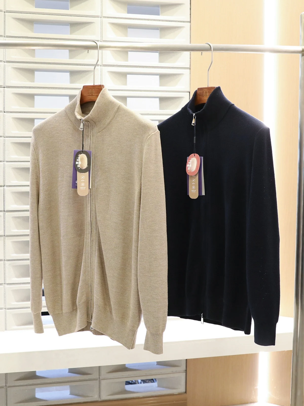 

Итальянский роскошный весенне-осенний новый высококачественный мужской вязаный кардиган на молнии из шелковой шерсти для делового отдыха