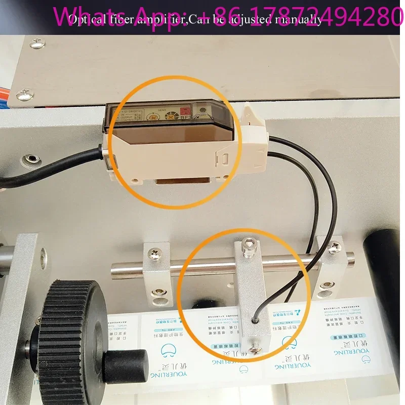 Semi-automatic Flat Labeling Machine With Label Printer For Square Bottle/Flat Product Labeling Coding Date At Once