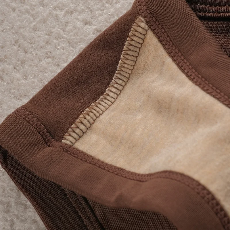 Birdtree, Damen-Tanktop aus Kaschmir-Seidenmischung, mit integrierter BH-Weste, solides ärmelloses Herbst-Shirt, feminine Tank-TopsT5N218JF