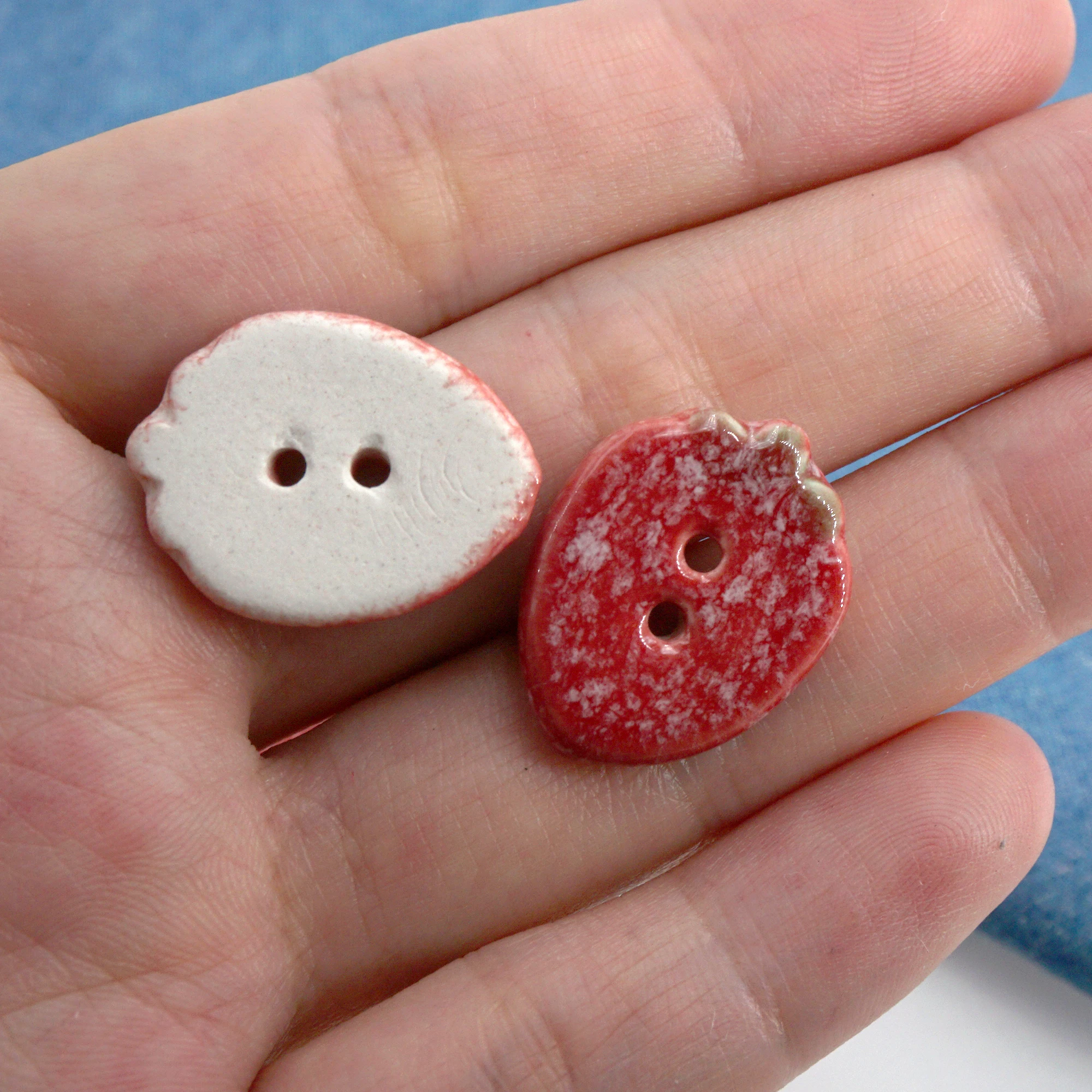 2 قطعة الفراولة السيراميك زر دفتر القصاصات لطيف الزخرفية زر الخياطة الملحقات