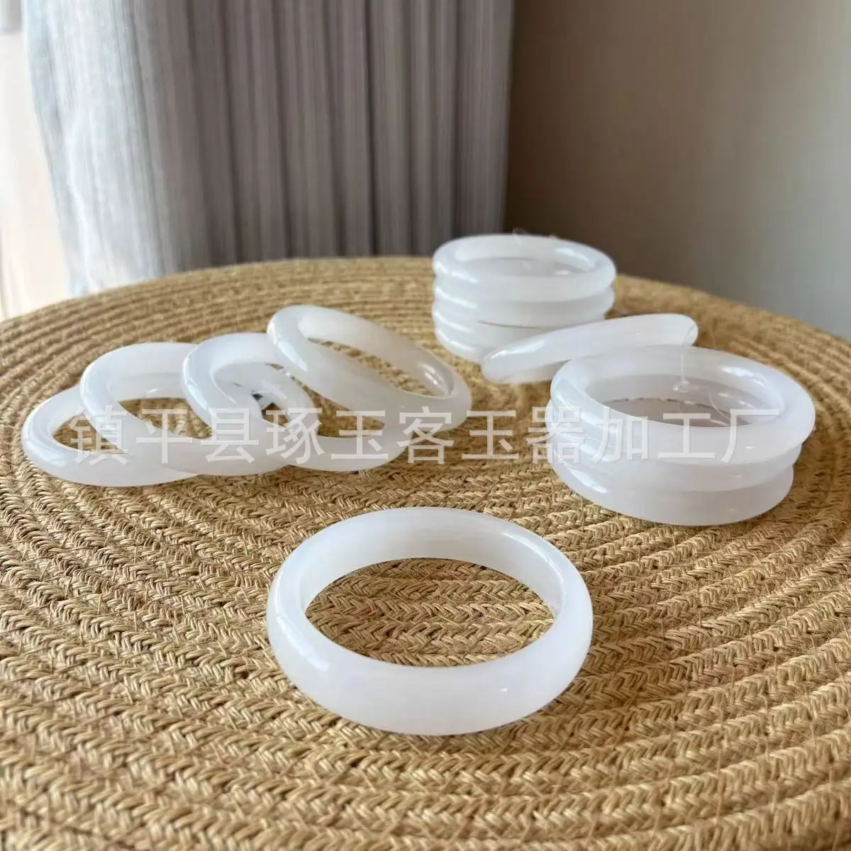 سوار من اليشم والحجر الطبيعي النقي باللون الأخضر الجليدي، لوحة حبر بدون لون، ظلال ثلج Danqing باللون الرمادي، هدية مثالية للنساء #4