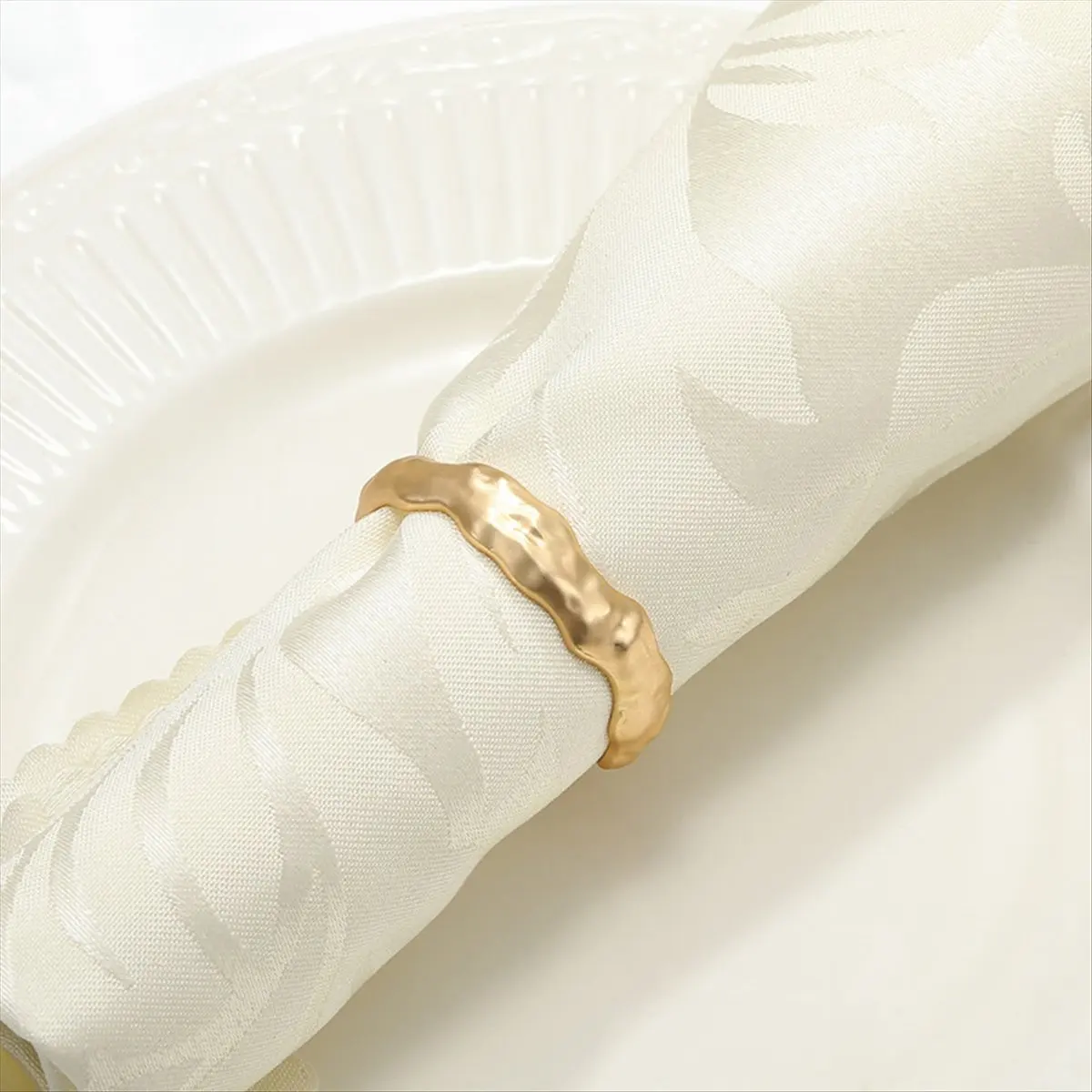 FOR HOME 6Pcs Napkin Ring Metal Napkin Ring Set Napkin Buckles Holder Table Decor for Wedding, Party, Ramadan, Banquet Gold
